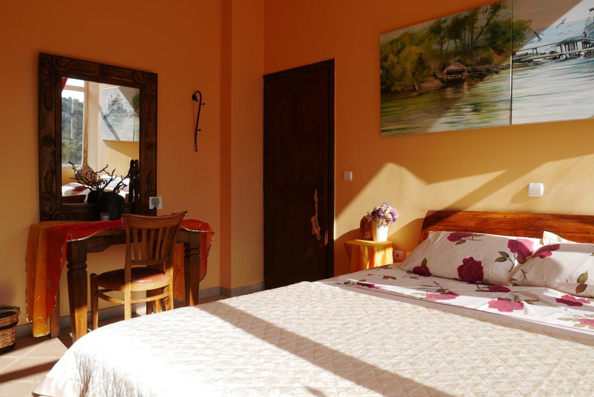 Bed and Breakfast Casa Di Luce Agia Marina  Exterior foto
