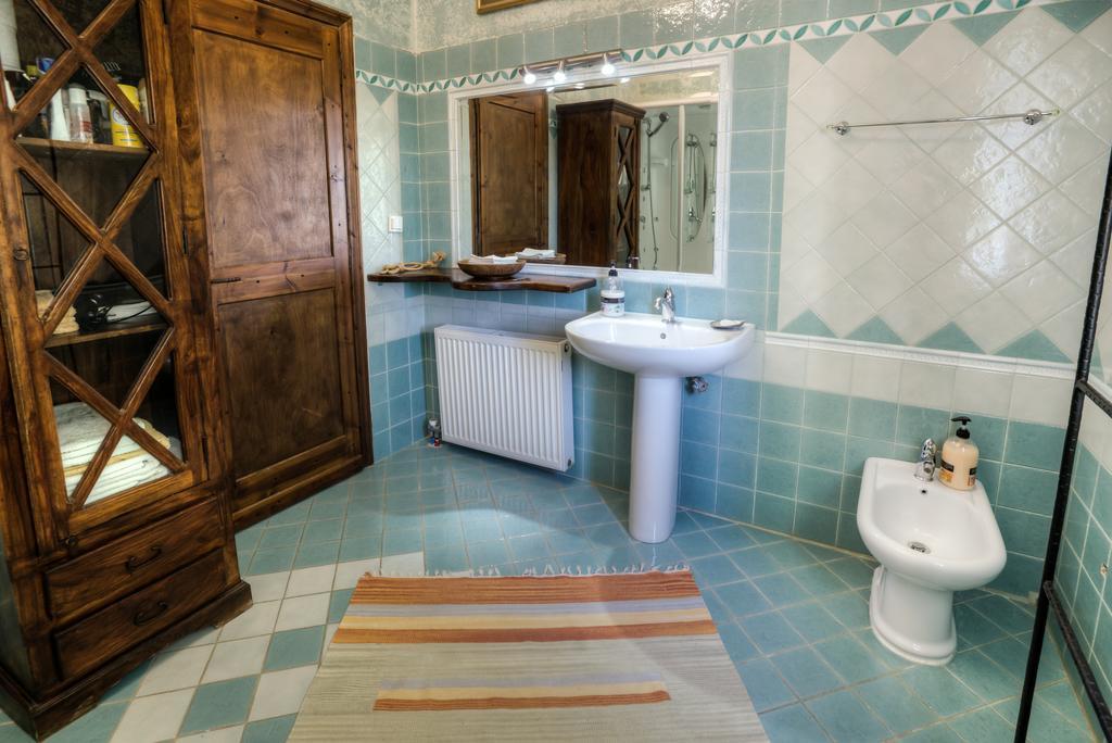 Bed and Breakfast Casa Di Luce Agia Marina  Exterior foto